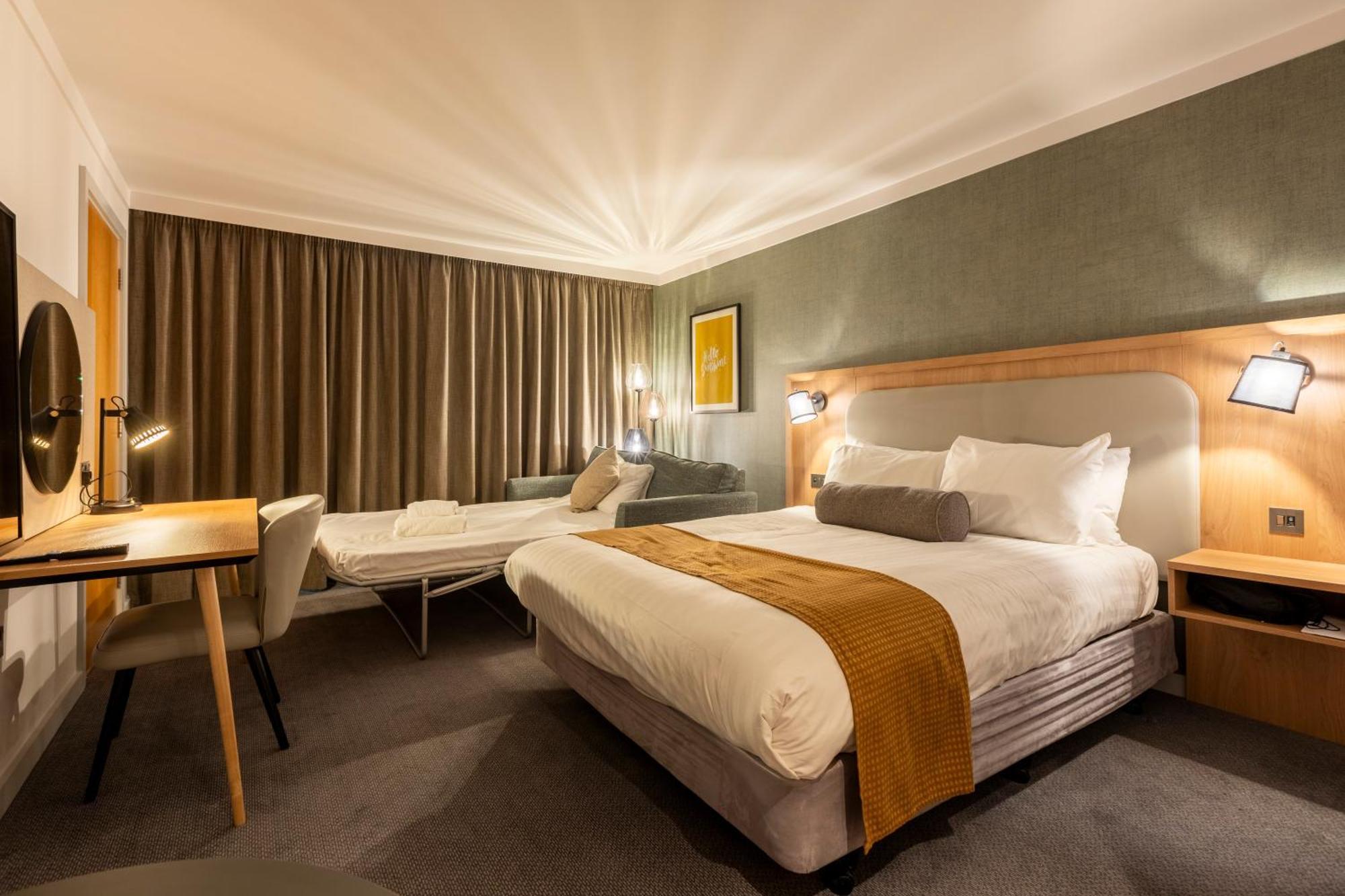 Holiday Inn Oxford By Ihg Exterior foto