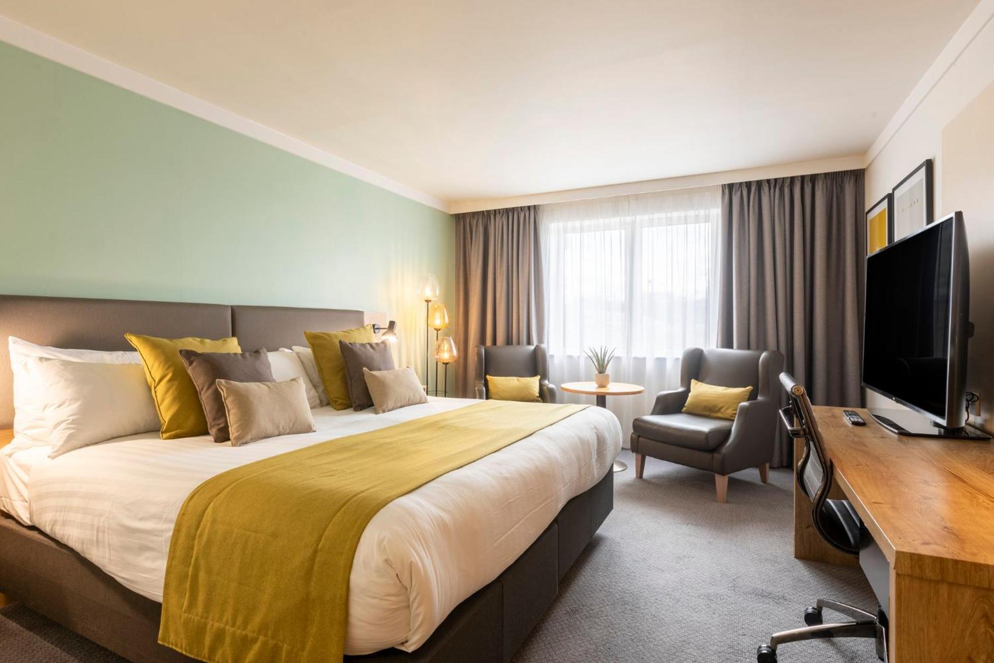 Holiday Inn Oxford By Ihg Exterior foto